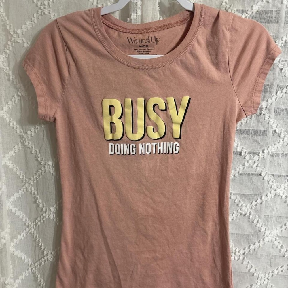 Wound Up Womens Pink Busy Doing Nothing Graphic T-Shirt Size M Short Sleeve Tee